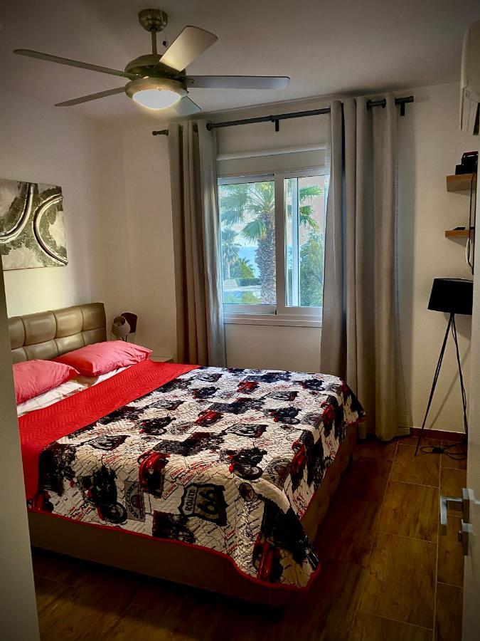 Coral Bay Modern Renovated Apartment By The Sea Pafos Exterior foto